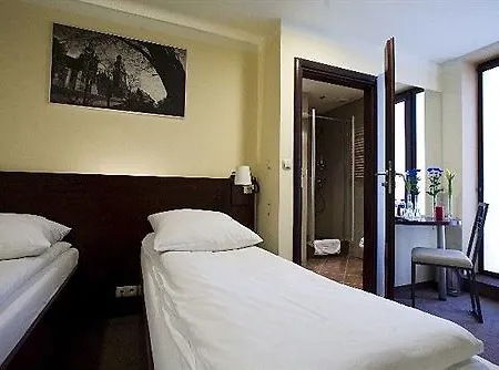 Atlantic Aparthotel 4*